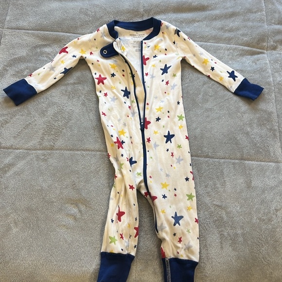 Moon and Back organic cotton PJs, size 12-18 months - Picture 2 of 2